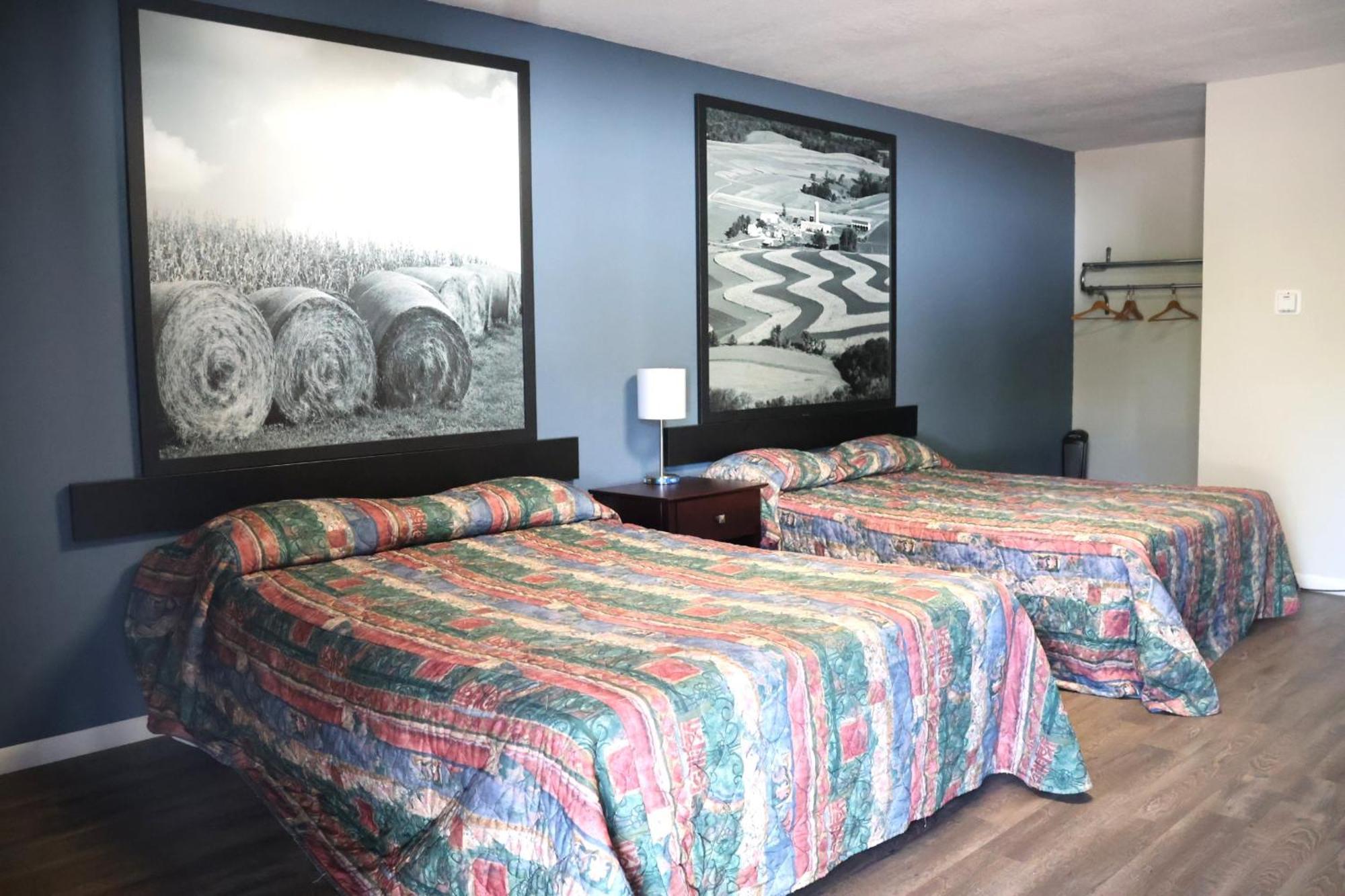 Hotel O - Hwy 63/92 Oskaloosa