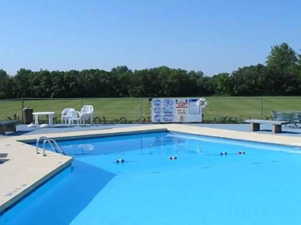 O - Hwy 63/92 Hotel