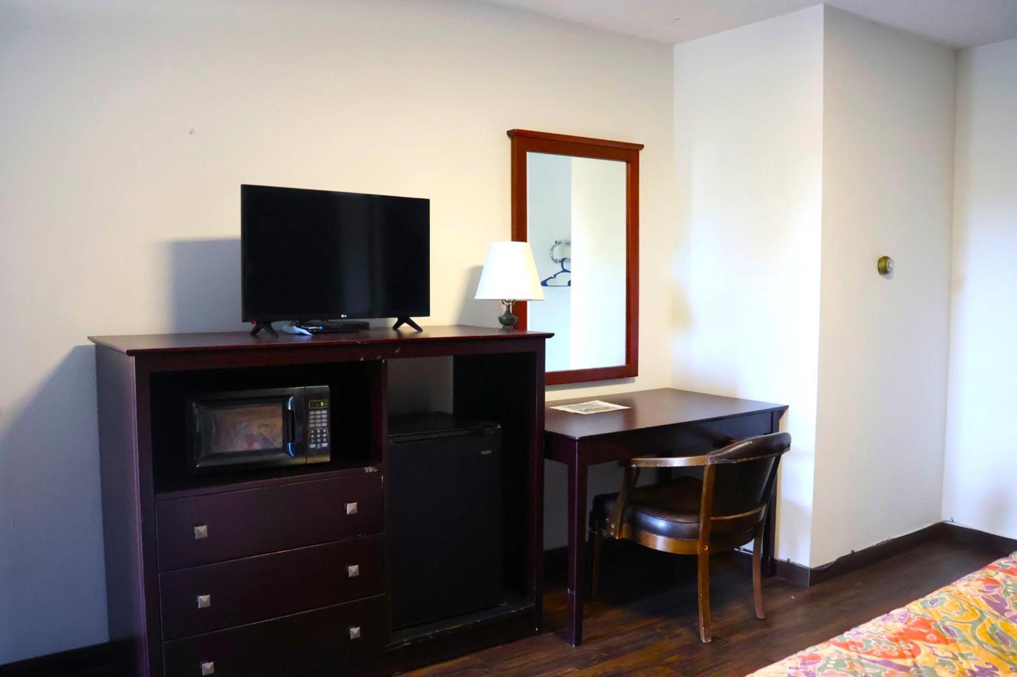 Hotel O - Hwy 63/92 Oskaloosa