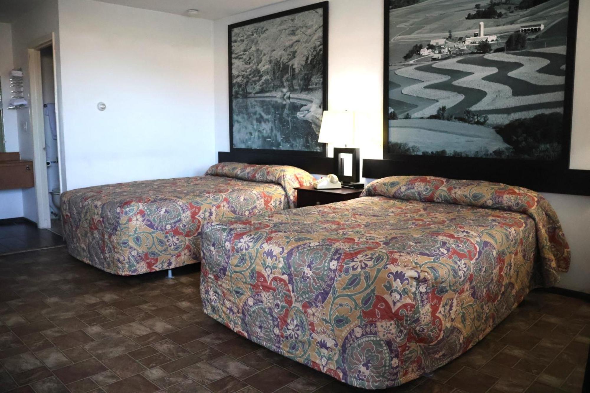 Hotel O - Hwy 63/92 2*