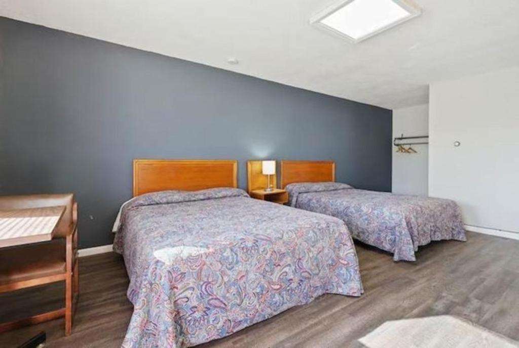 Hotel O - Hwy 63/92 Oskaloosa